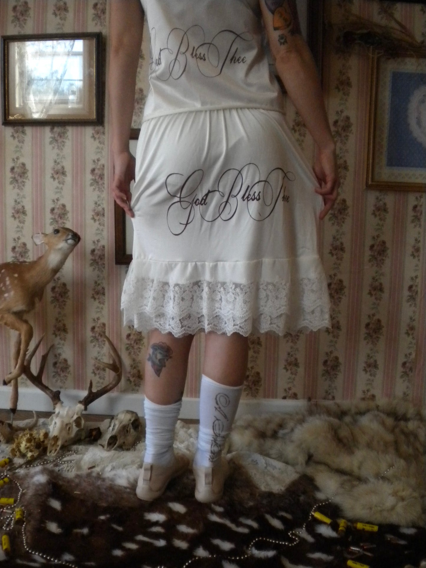 1/1 Fawn Prayer Lace Trim Skirt Ivory