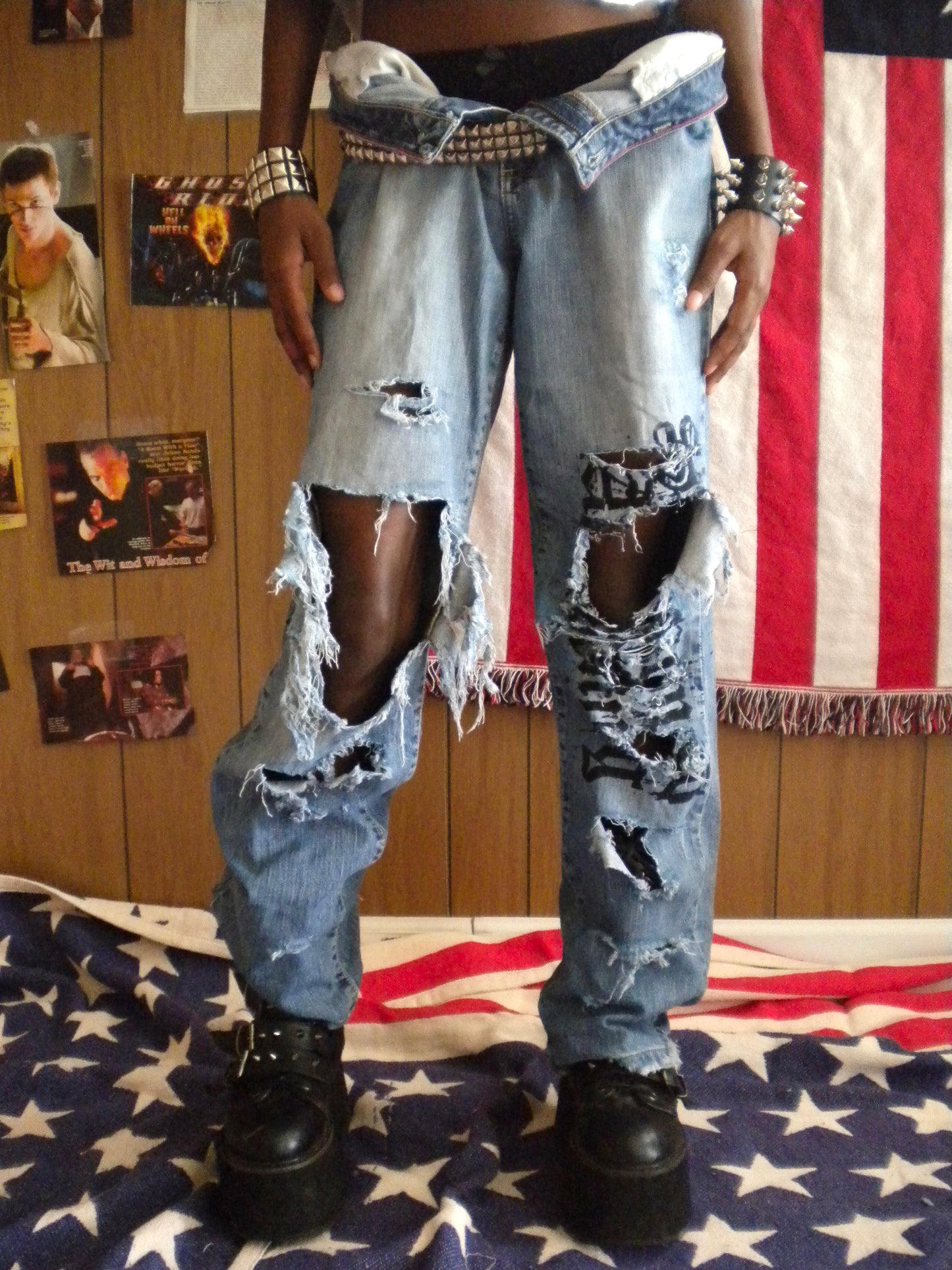 1/1 Summoned Awakening Ripped Distressed Jeans Size 30.5