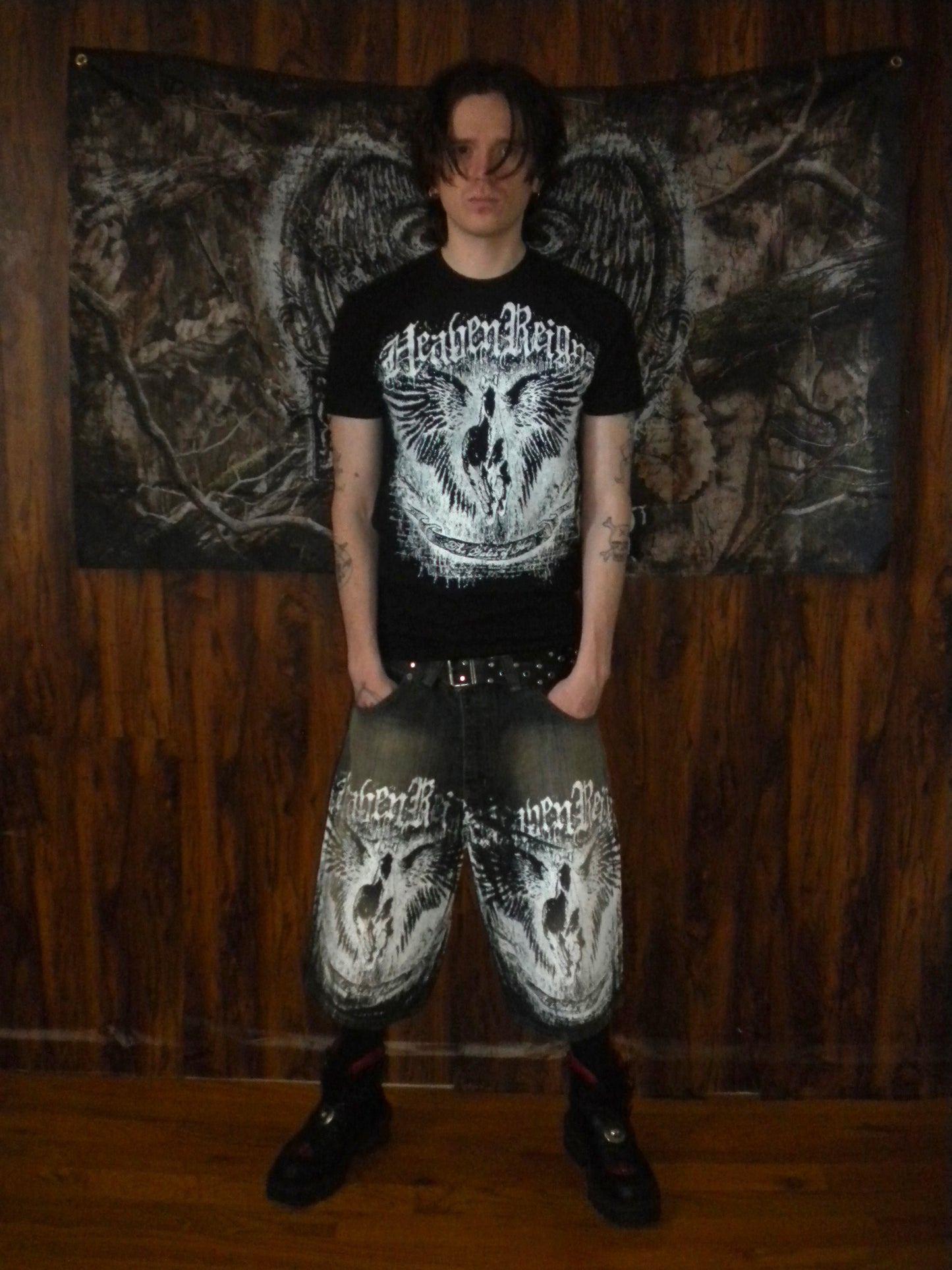 Heaven Reign Black Tee – Bodycitated