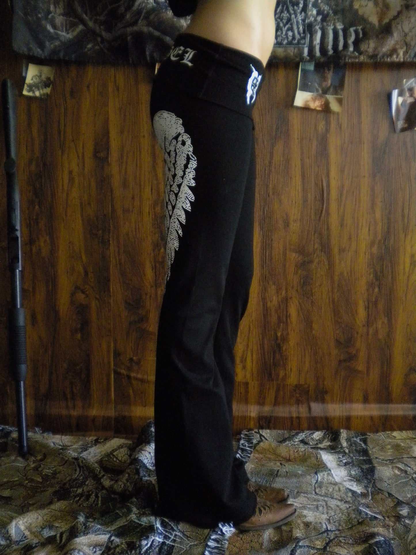 Gun Angel Low Rise Black Yoga Pant