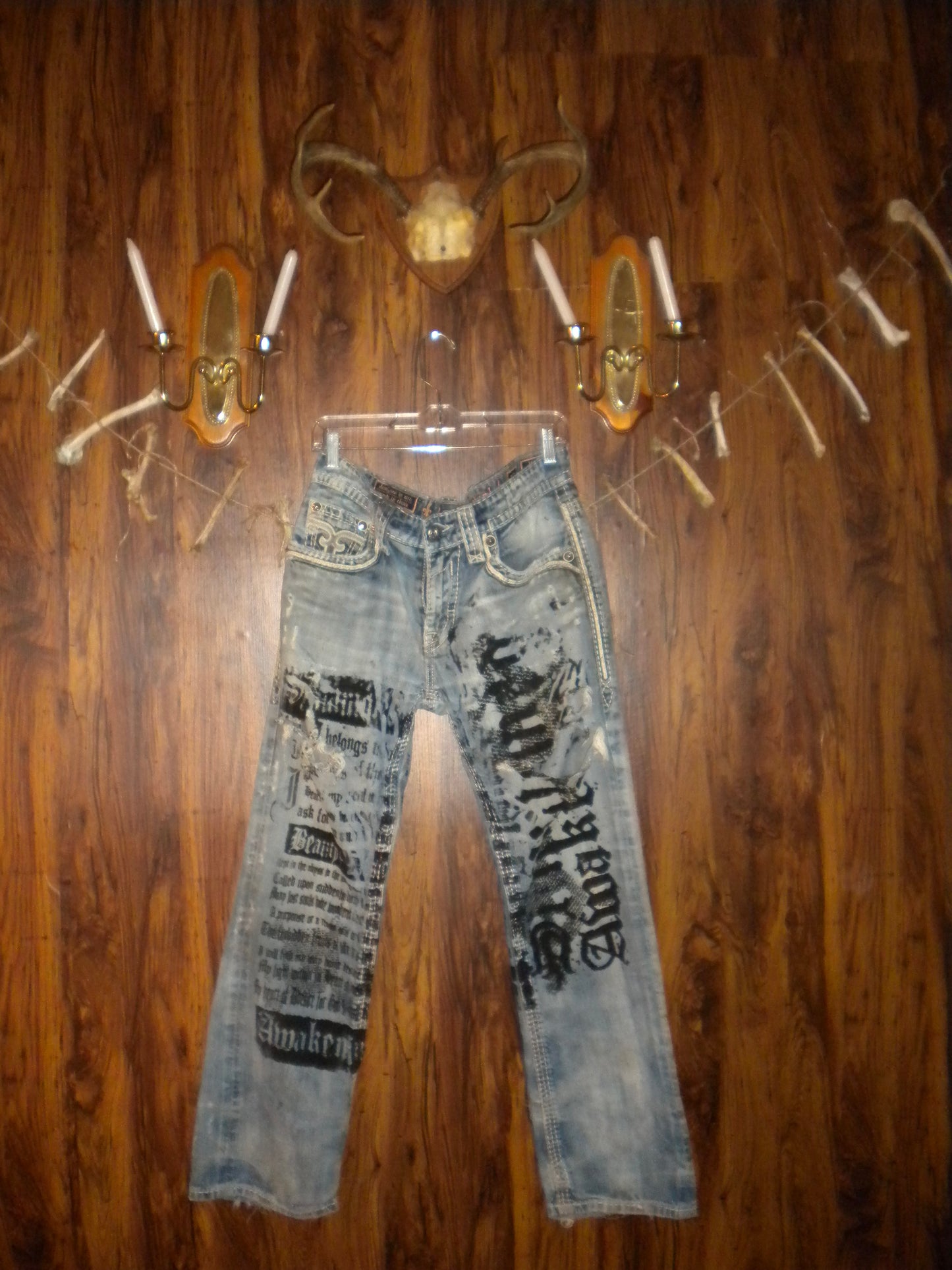 Summoned Awakening Light Wash Distressed Jeans Size 33