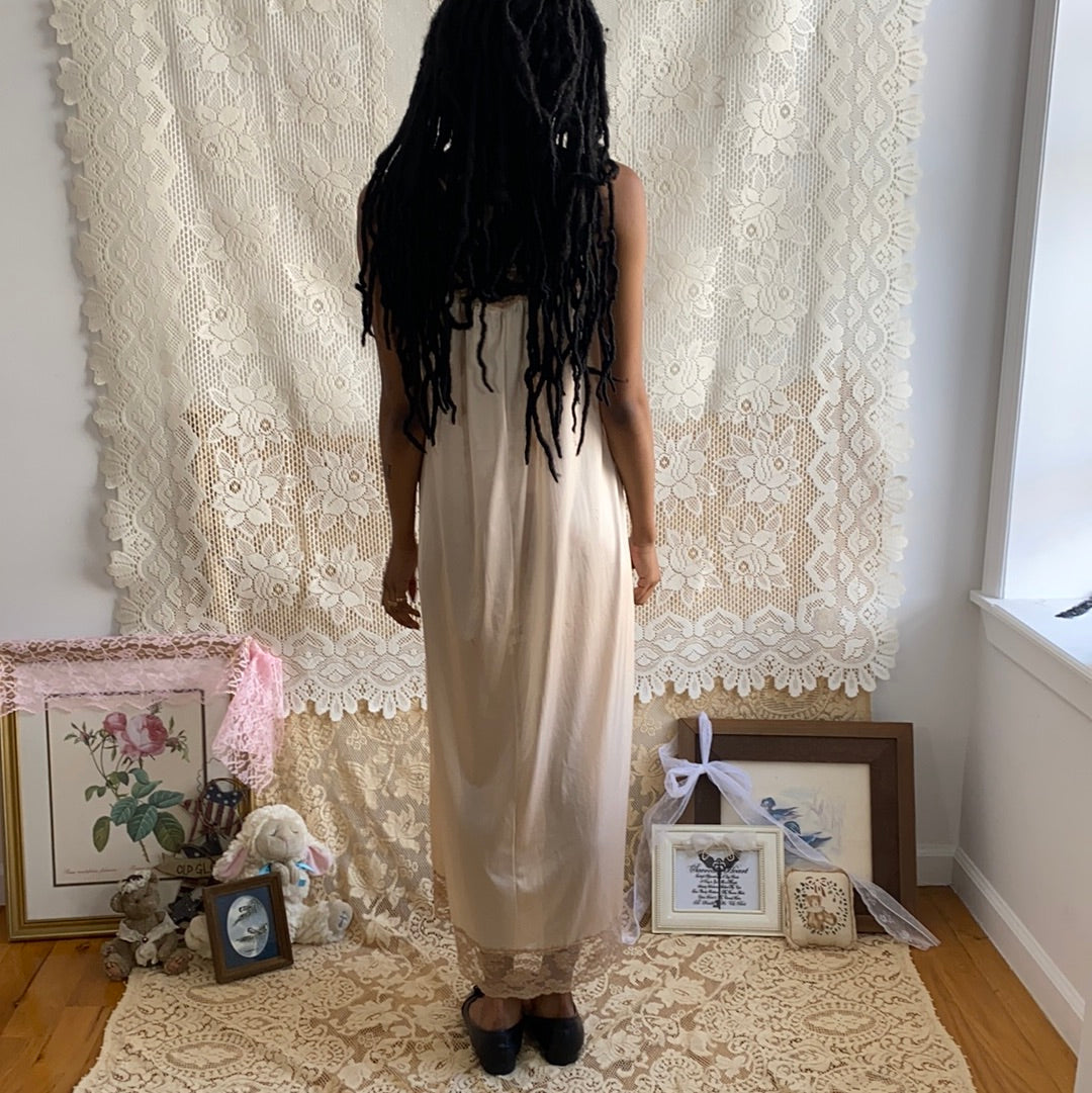 Sacred Heart Creme Maxi Slip