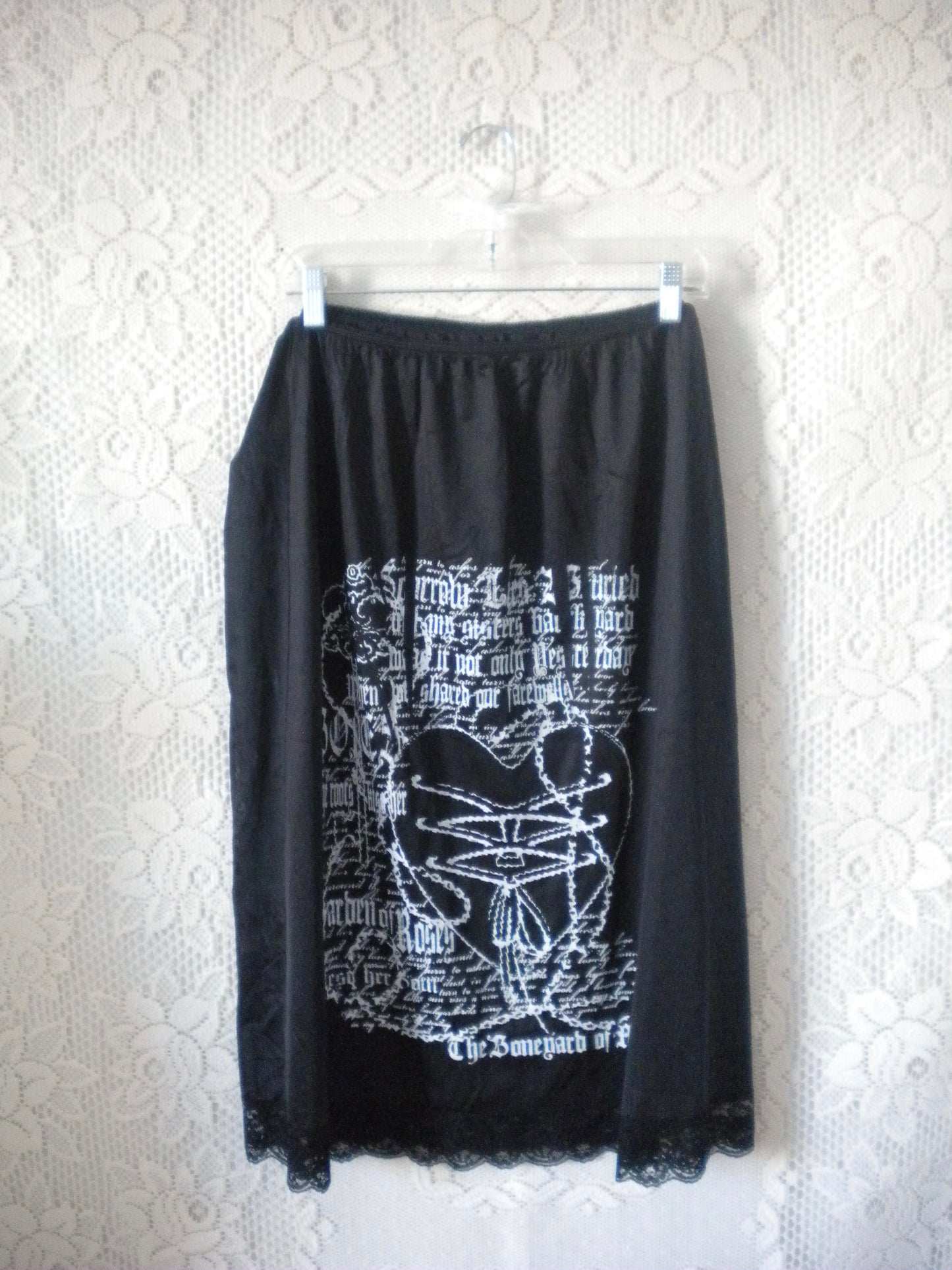 Boneyard Ashes Black Midi Slip