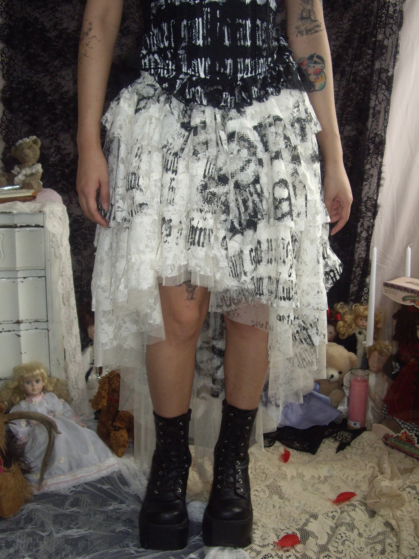 SoulMate Tiered Ruffle Lace Skirt